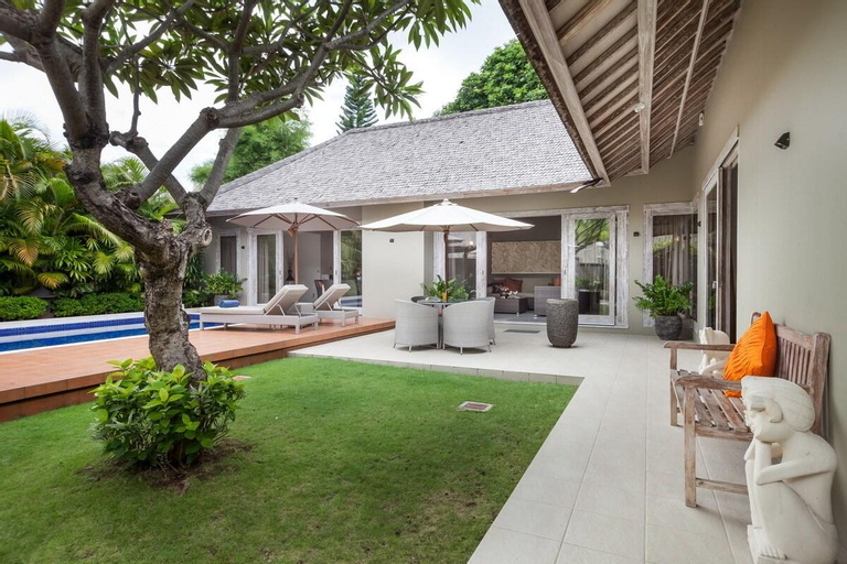 SP2002 - 2 Bedroom Balinese Style Villa Seminyak, Badung