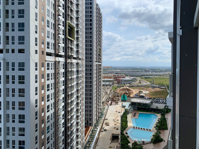 Others 3, Compact Minimalist Studio at Tokyo Riverside PIK 2 Apartment By Travelio, Tangerang