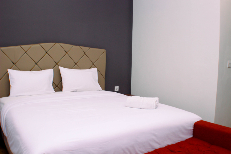 Bedroom 2, 1BR Spacious Combine Unit at Vasanta Innopark Apartment By Travelio, Cikarang