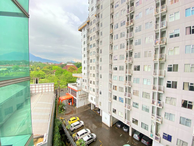 Exterior & Views, Homey and Cozy 1BR Apartment at Harvard Jatinangor By Travelio, Sumedang