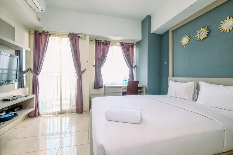 Bedroom 4, Simply Look and Homey Studio Apartment at M-Town Residence By Travelio, Tangerang