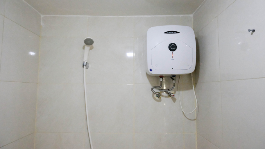 Bedroom 5, Comfy and Modern Studio (No Kitchen) at Orchard Supermall Mansion Apartment By Travelio, Surabaya