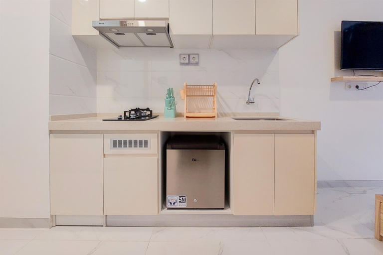 Others 2, Functional Studio at Sky House BSD Apartment near AEON Mall By Travelio, South Tangerang