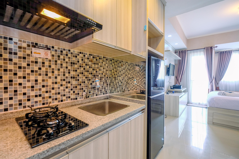 Others 4, Relaxing Studio at The Oasis Apartment By Travelio, Cikarang