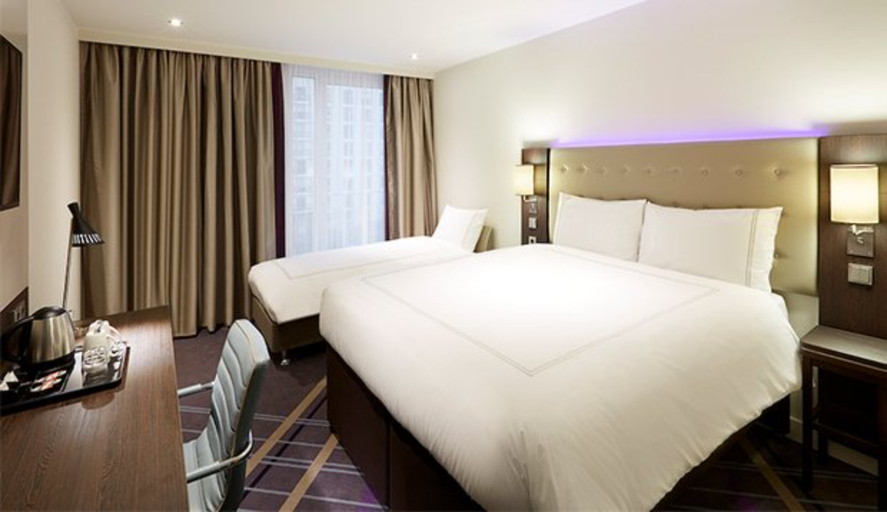 Bedroom 5, Premier Inn Stuttgart Airport/Messe, Esslingen