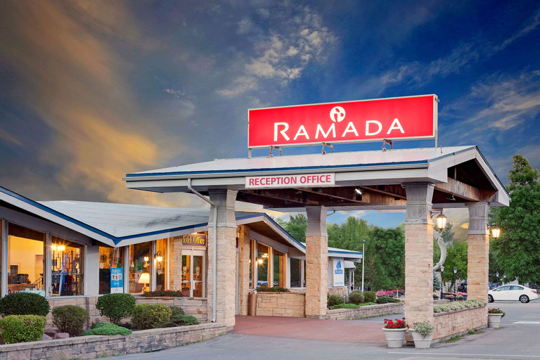 Ramada by Wyndham Gananoque Provincial Inn, Leeds and Grenville
