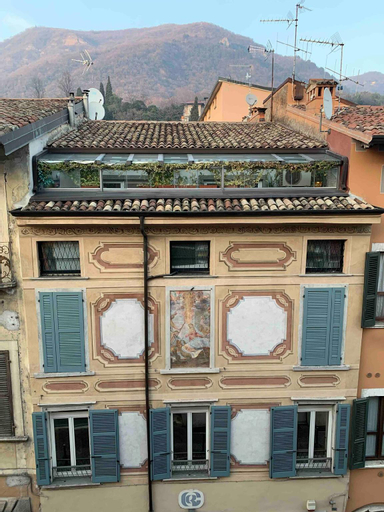 Center Salo’, Brescia