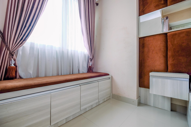 Others 3, Relaxing Studio at The Oasis Apartment By Travelio, Cikarang