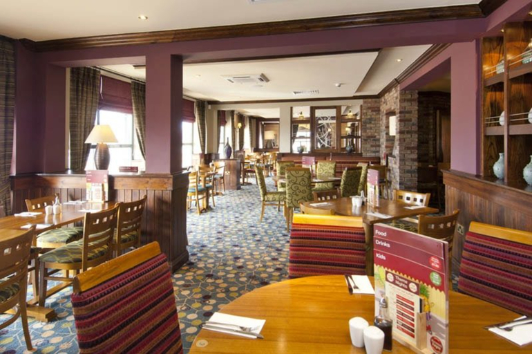 Food & Drinks 4, Premier Inn High Wycombe / Beaconsfield, Buckinghamshire