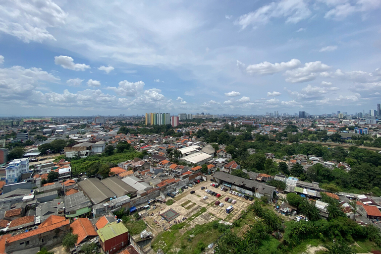 Exterior & Views, Best and Homey Studio at Signature Park Grande Apartment By Travelio, East Jakarta