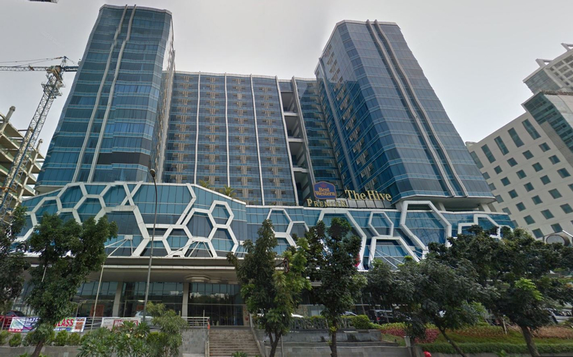 Exterior & Views, Elegant and Comfort Studio at Tamansari The Hive Apartment By Travelio, East Jakarta