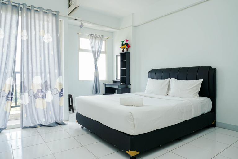 Bedroom 3, Comfortable Studio Apartment Ayodhya Residence Tangerang By Travelio, Tangerang