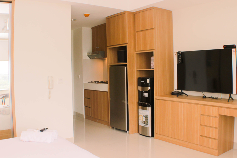 Others 3, Cozy Studio Apartment at Orange County By Travelio, Cikarang