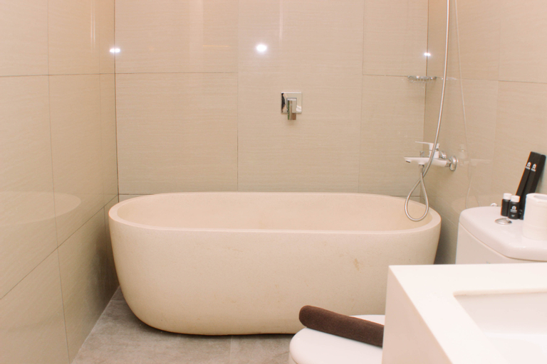 Bedroom 2, Cozy Studio Apartment at Orange County By Travelio, Cikarang