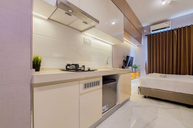 Others 4, Scenic Designed and Comfy Studio at Sky House BSD Apartment By Travelio, Tangerang Selatan