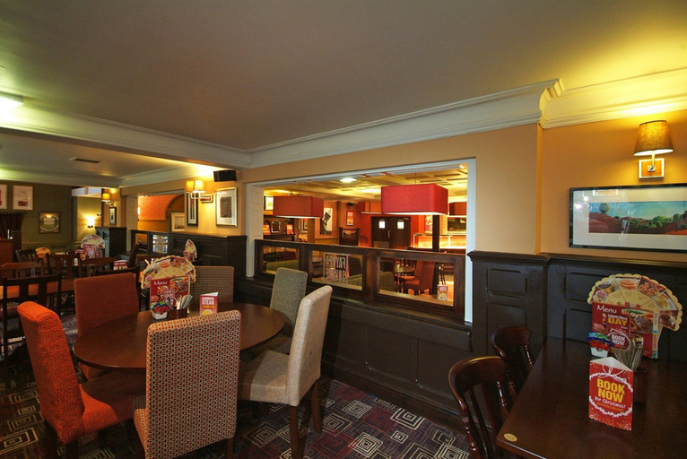 Food & Drinks 2, Premier Inn Nottingham South, Nottinghamshire