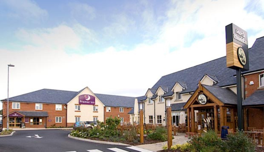 Exterior & Views 2, Premier Inn Rhuddlan, Denbighshire