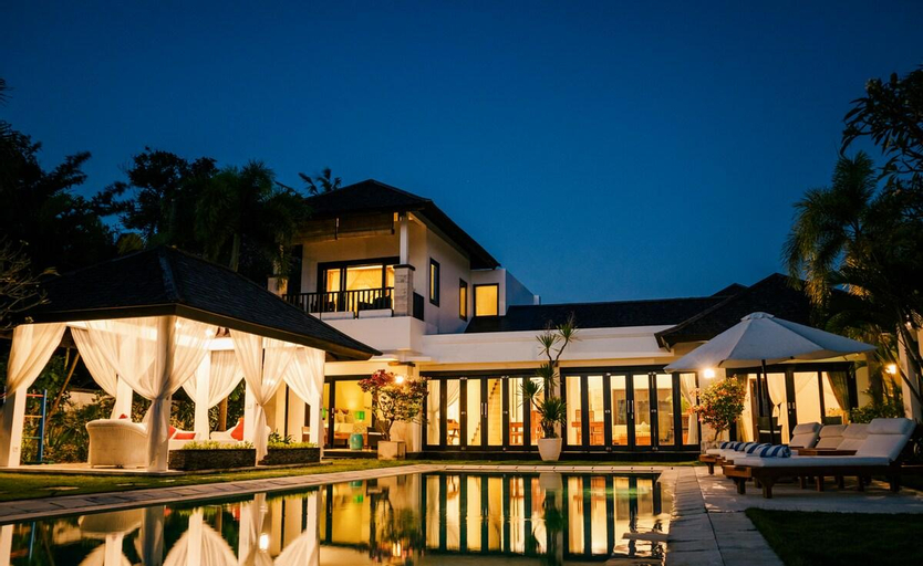 Waterfront 3 Bedroom Private Villa in Benoa Bay, Badung