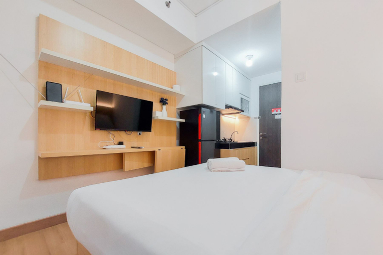 Bedroom 2, Luxury Studio at Serpong Garden Apartment By Travelio, Tangerang