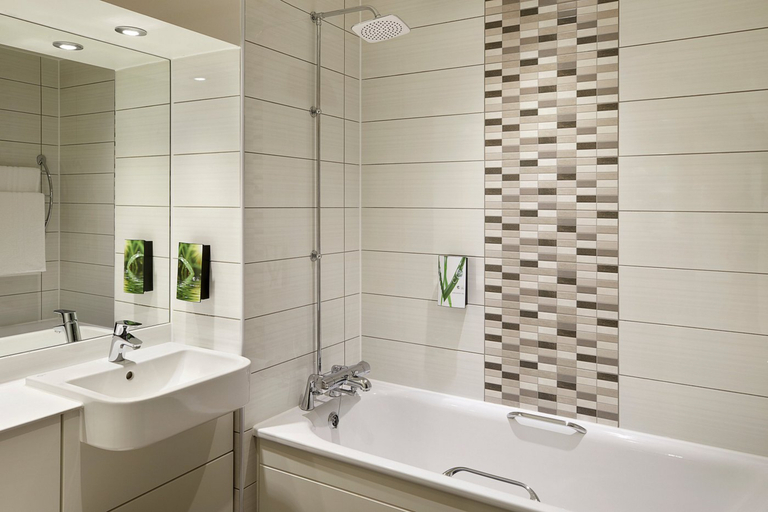 Bathroom 5, Premier Inn Ipswich North, Suffolk