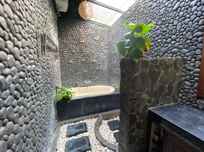 Others 4, Griya d' Unique Homestay, Solo