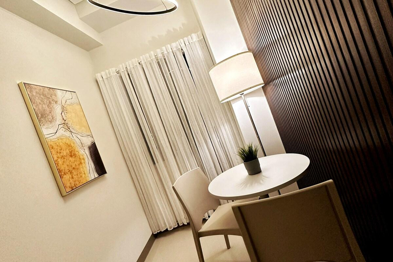 Others 5, Modern Luxury Suite SM MOA Arena w/ Free Parking, Pasay City