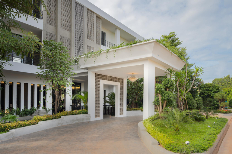 Eightfold Urban Resort, Siem Reab