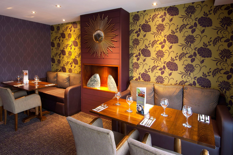 Food & Drinks 4, Premier Inn Warwick, Warwickshire