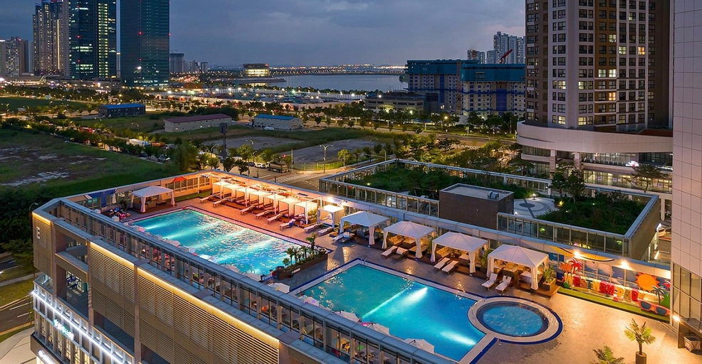 Songdo View/33rd Floor/Sea/Lake/Pool/Full Option, Yeonsu