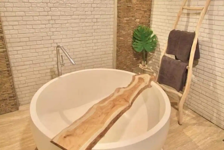 Bathroom 3, Villa Kasturi 2, Badung