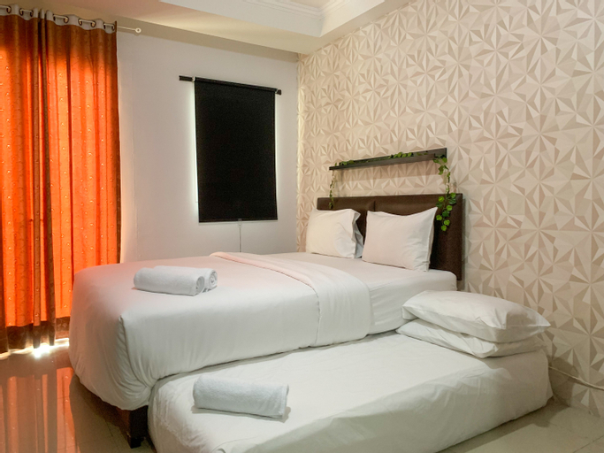 Modern and Comfy Studio Signature Park Grande Apartment By Travelio, South Jakarta