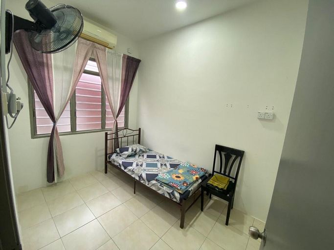 Bedroom 1, Homestay Cikgu Muaz (MUSLIM), Kuala Kangsar