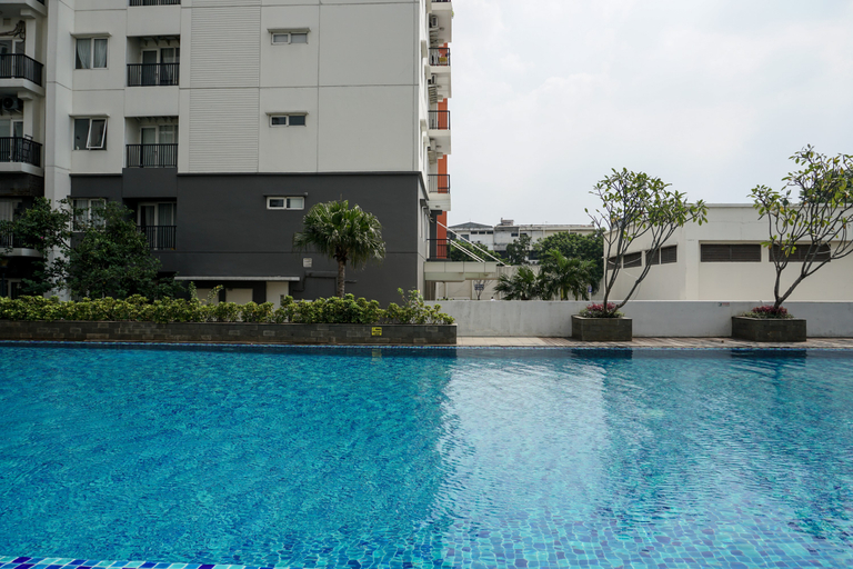 Sport & Beauty 3, Comfy and Spacious 2BR Apartment at Aspen Residence By Travelio, South Jakarta