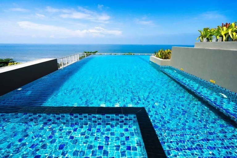 4, Aster room @The Blu X condo B, Muang Chon Buri
