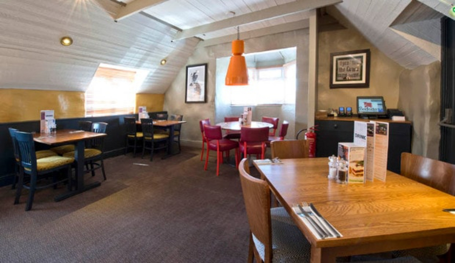 Food & Drinks 4, Premier Inn Southampton North, Hampshire