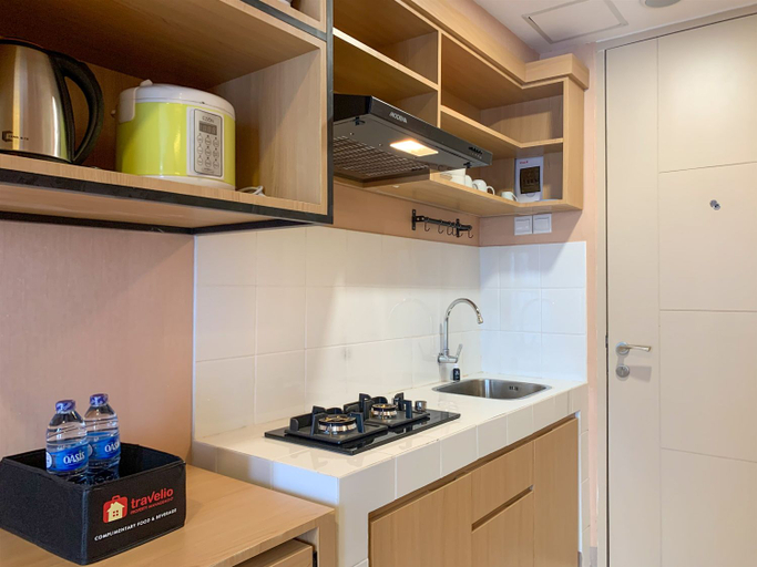 Others 4, Compact Minimalist Studio at Tokyo Riverside PIK 2 Apartment By Travelio, Tangerang