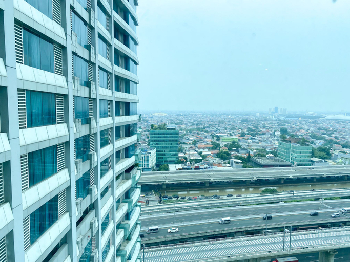 Others 3, Minimalist and Strategic Studio Apartment at Grand Kamala Lagoon By Travelio, Bekasi