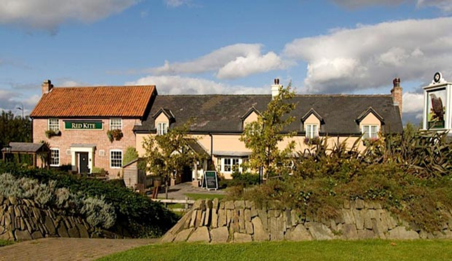 Exterior & Views 2, Premier Inn Wakefield South - M1 Jct39, Wakefield