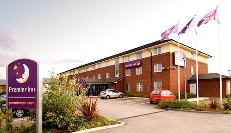 Exterior & Views 3, Premier Inn Warrington Central North, Warrington