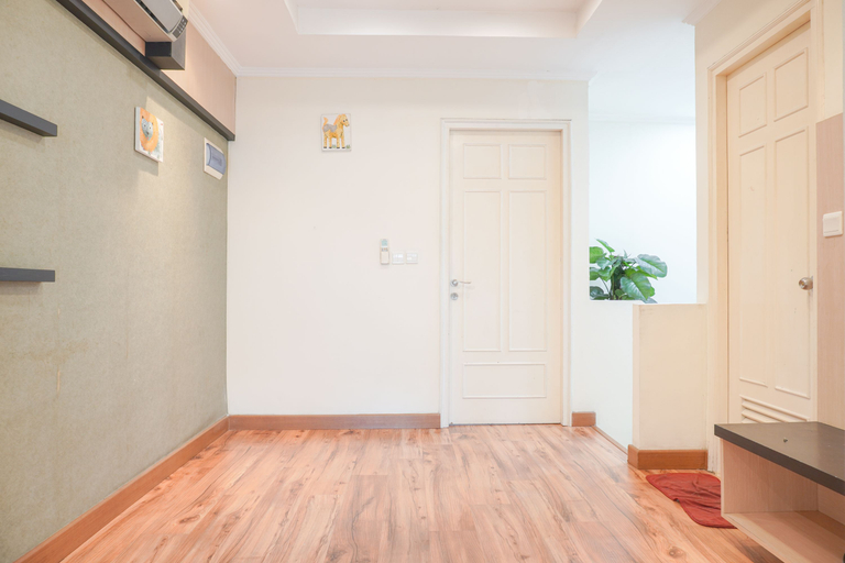 Others 3, Spacious 2BR at Frenchwalk Apartment with Maid Room By Travelio, Jakarta Utara