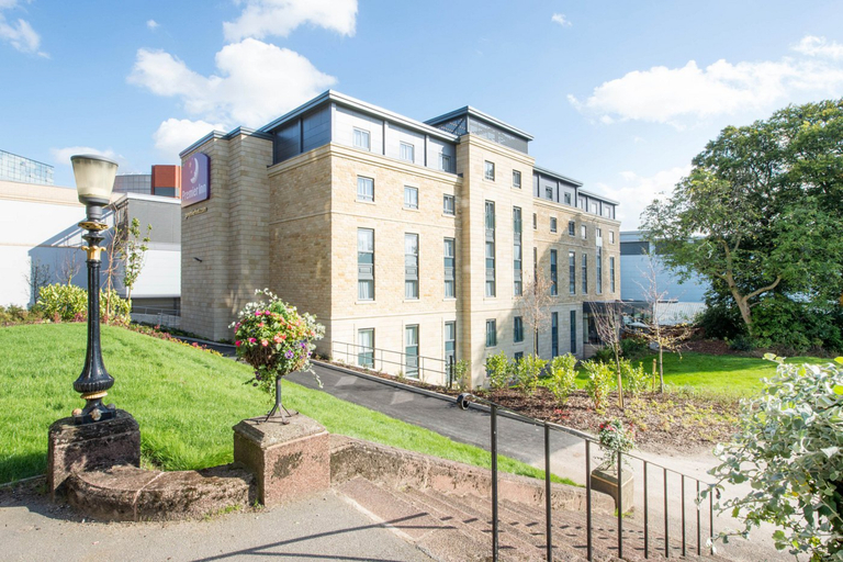 Exterior & Views 2, Premier Inn Harrogate Town Centre, North Yorkshire