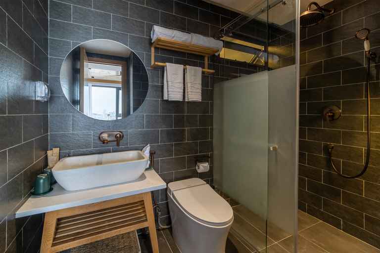 Bathroom 5, Leaf Beachfront Hotel Danang, Da Nang