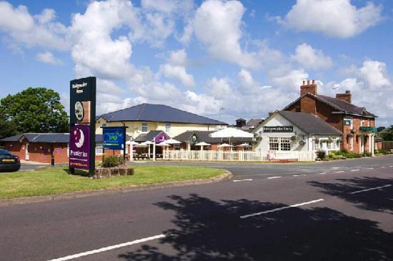 Exterior & Views 2, Premier Inn Shrewsbury North - Harmer Hill, Shropshire