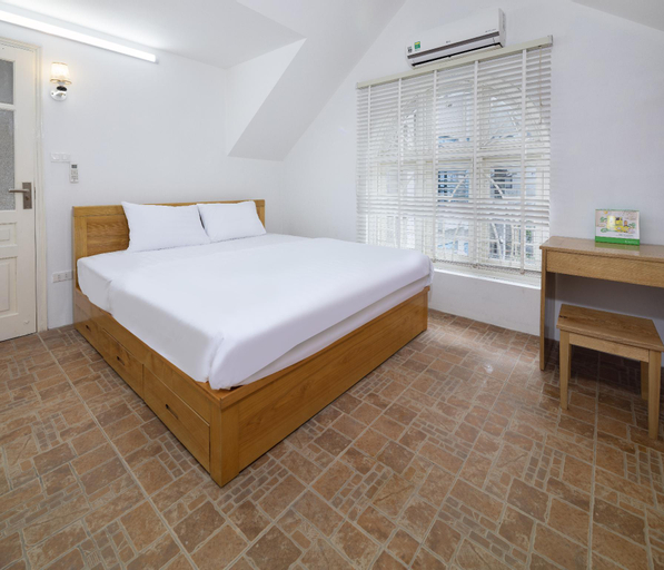 Bedroom 2, Lovely five-bedroom villa in Hanoi center, Tây Hồ