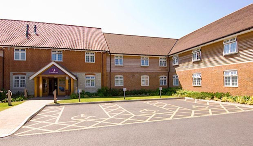 Exterior & Views 2, Premier Inn Petersfield, Hampshire