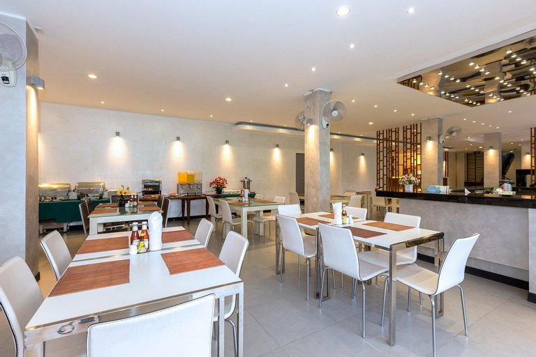 Food & Drinks, Quiet & Big 1BR 35 SQM, Studio with City View, Phuket Island
