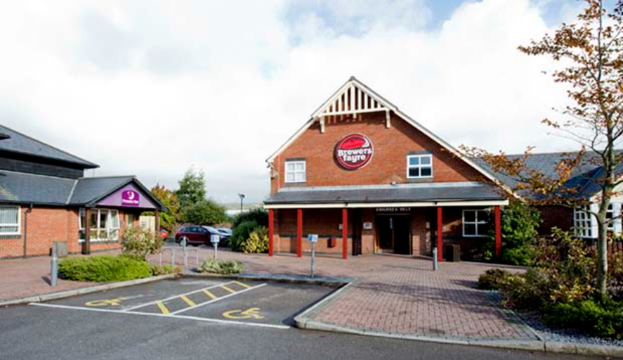 Exterior & Views 2, Premier Inn Swansea North, Swansea