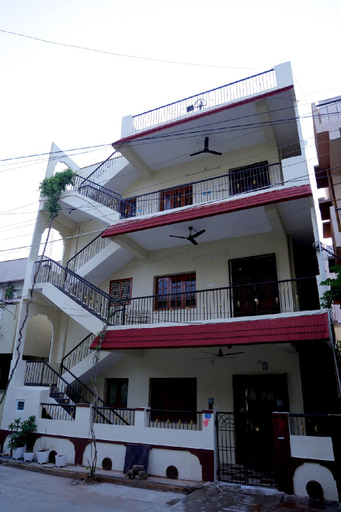 Centrally located 2 bed condo, Chittoor