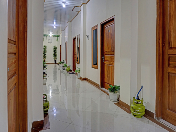 Others 5, OYO 92007 Mutiara Serayu Syariah (permanently closed), Madiun