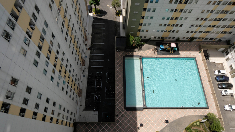 Sport & Beauty, Spacious Japanese Style Studio at Puncak Permai Apartment By Travelio, Surabaya